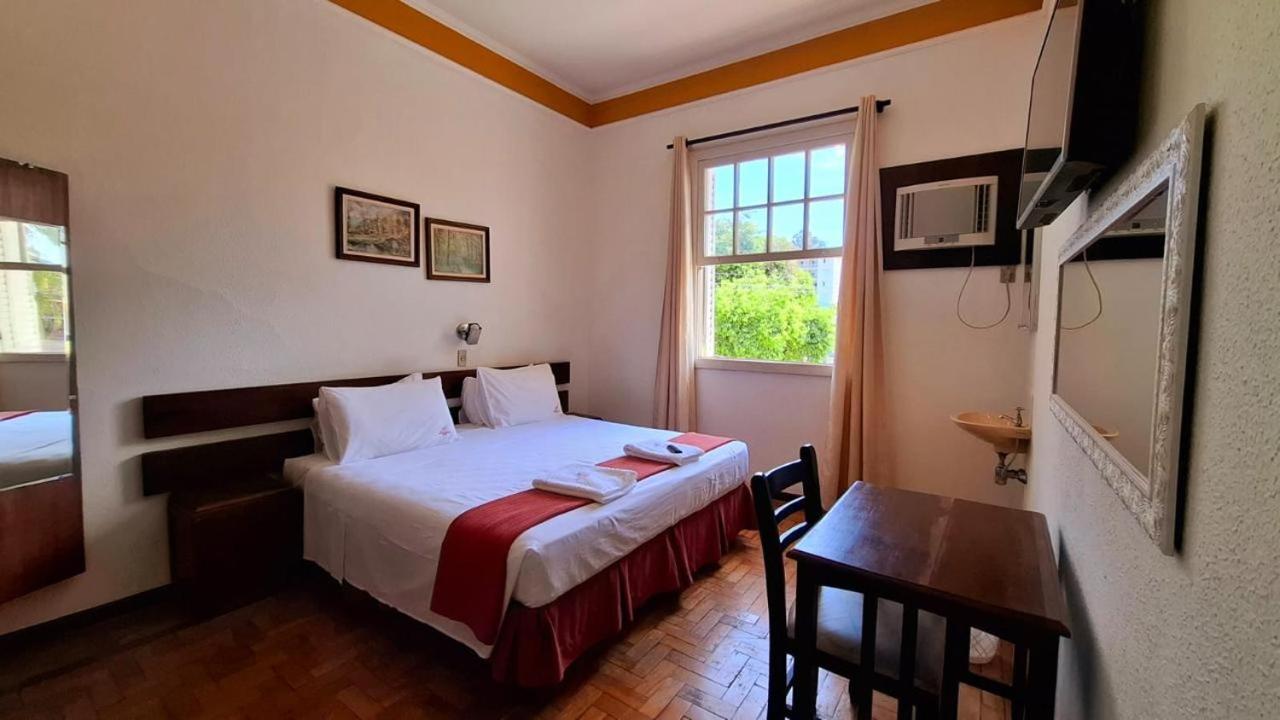 Avenida Charme Hotel Águas de São Pedro Bagian luar foto